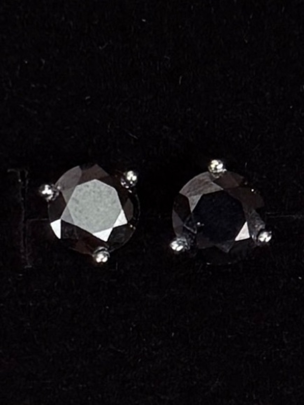 Beautiful, silvertone, large black, reflective bling costume pierced earrings - Picture 10 of 10